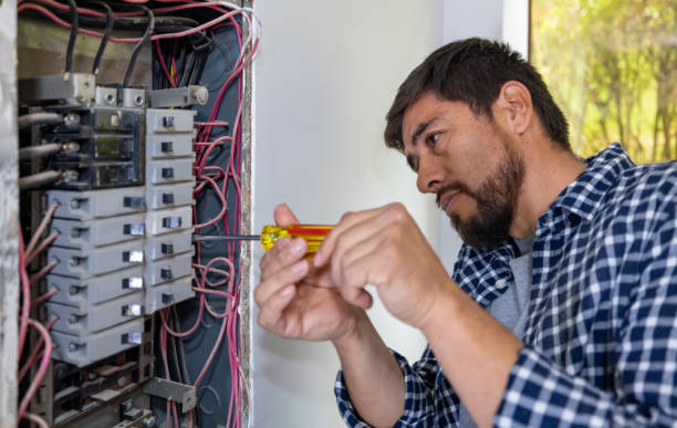 Best Circuit Breaker Repair  in Hopkinsville, KY